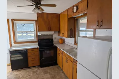 908 W State Street, Kiester, MN 56051 - Photo 9