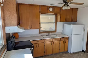 908 W State St, Kiester, MN 56051 - Photo 7