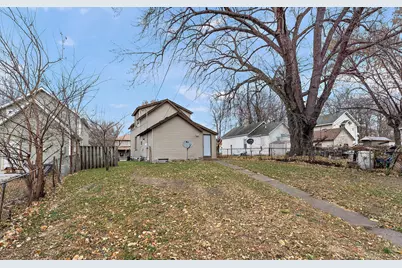 116 Sycamore Street E, Saint Paul, MN 55117 - Photo 3