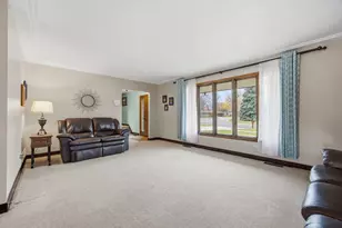 21 35th Ave NE, Fargo, ND 58102 - Photo 7