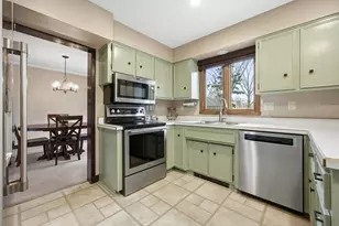 21 35th Ave NE, Fargo, ND 58102 - Photo 11