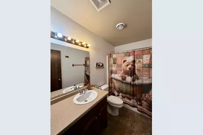 4889 Chelsea Lane S, Fargo, ND 58104 - Photo 17