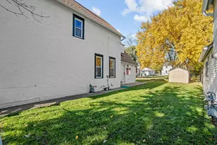 27 Magnolia Ave E, Saint Paul, MN 55117 - Photo 21