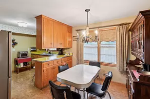 18701 South Ln, Minnetonka, MN 55345 - Photo 9