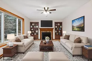 2423 Mailand Rd E, Maplewood, MN 55119 - Photo 19