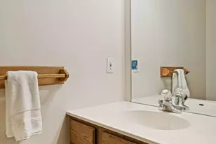 2423 Mailand Rd E, Maplewood, MN 55119 - Photo 21