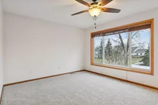 2423 Mailand Rd E, Maplewood, MN 55119 - Photo 23