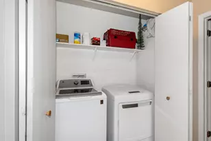 5627 Green Cir Dr, Hopkins, MN 55343 - Photo 13