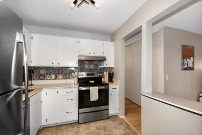 5627 Green Circle Drive #208, Hopkins, MN 55343 - Photo 3