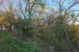 109 W Bridge Street W, Redwood Falls, MN 56283 - Photo 5