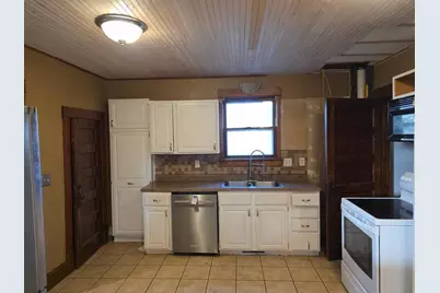 109 W Bridge Street W, Redwood Falls, MN 56283 - Photo 11