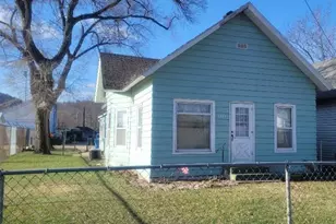 1377 W 3rd St, Winona, MN 55987 - Photo 1