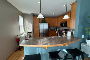 15575 Early Bird Cir, Apple Valley, MN 55124 - Photo 11