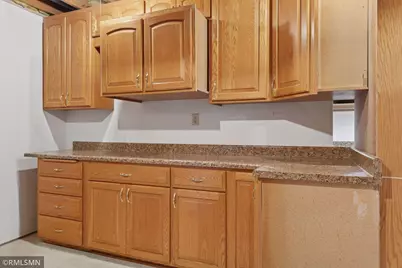 1725 White Oak Drive, Chaska, MN 55318 - Photo 37