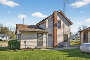 553 3rd Ave NE, Mazeppa, MN 55956 - Photo 7