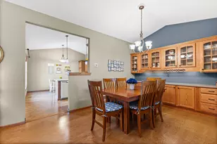 14421 Freesia Way, Apple Valley, MN 55124 - Photo 7