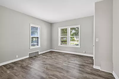 472 Case Avenue, Saint Paul, MN 55130 - Photo 7