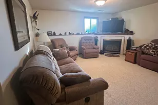 113 E Fairview St, Spring Valley, MN 55975 - Photo 9