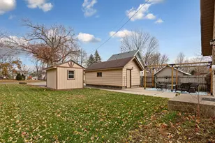 635 5th Ave SW, Faribault, MN 55021 - Photo 7