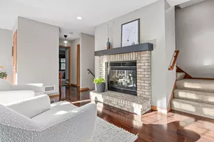 14730 Oak Run Ln, Burnsville, MN 55306 - Photo 3