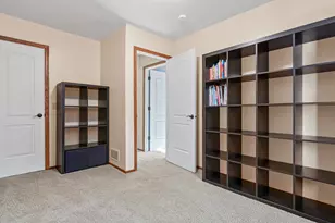 14730 Oak Run Ln, Burnsville, MN 55306 - Photo 19