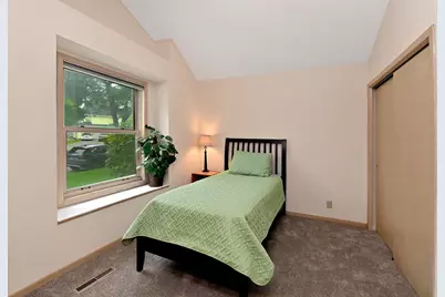 15800 16th Avenue N, Plymouth, MN 55447 - Photo 9