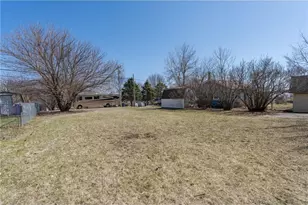 1105 S Valley St, New Ulm, MN 56073 - Photo 21