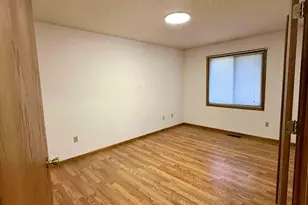 2249 Heath Ave N, Oakdale, MN 55128 - Photo 7