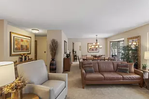 12825 Woodview Ln, Burnsville, MN 55337 - Photo 7