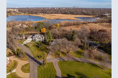 10X Circle E, Edina, MN 55436 - Photo 3