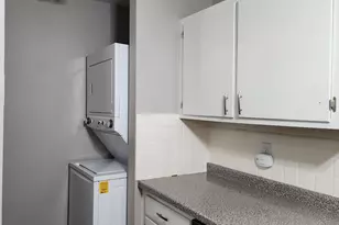 1008 Carmel Ct, Shoreview, MN 55126 - Photo 7