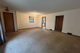 3084 Pine Ave, Slayton, MN 56172 - Photo 9