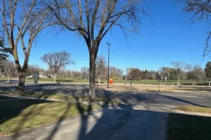 627 Southview Dr, Marshall, MN 56258 - Photo 19