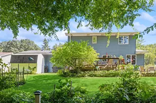 567 Lakewood Dr S, Maplewood, MN 55119 - Photo 3