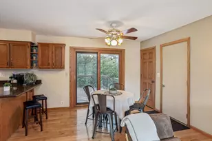 567 Lakewood Dr S, Maplewood, MN 55119 - Photo 9