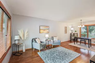 567 Lakewood Dr S, Maplewood, MN 55119 - Photo 15