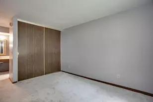 702 Old Settlers Trail, Hopkins, MN 55343 - Photo 17