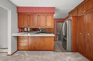 3933 Douglas Dr N, Crystal, MN 55422 - Photo 7