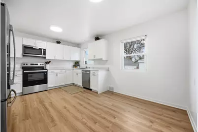 1425 11th Street S, Fargo,  58103 - Photo 9