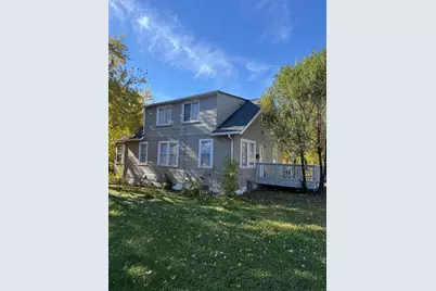 496 Maryland Avenue W, Saint Paul, MN 55117 - Photo 1