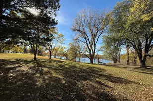 496 Maryland Ave W, Saint Paul, MN 55117 - Photo 7