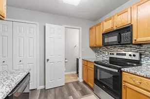 587 Mariner Way, Woodbury, MN 55129 - Photo 13