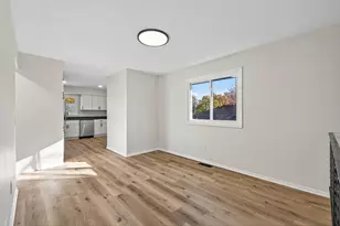 3432 Lee Ave N, Crystal, MN 55422 - Photo 9