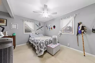 400 E Old Shakopee Rd, Bloomington, MN 55420 - Photo 11