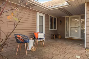 1089 Serene Ct, Shoreview, MN 55126 - Photo 3