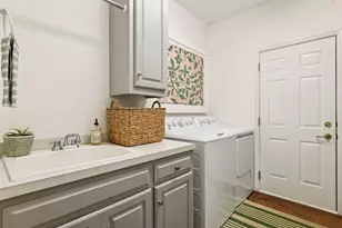 375 Waycliffe Dr S, Wayzata, MN 55391 - Photo 29