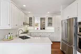 375 Waycliffe Dr S, Wayzata, MN 55391 - Photo 15