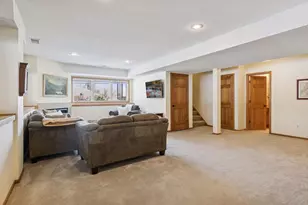 705 Valley View Ct, Shoreview, MN 55126 - Photo 37