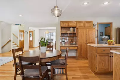 705 Valley View Court, Shoreview, MN 55126 - Photo 11