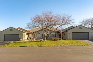 4930 32nd Ave NW, Rochester, MN 55901 - Photo 3